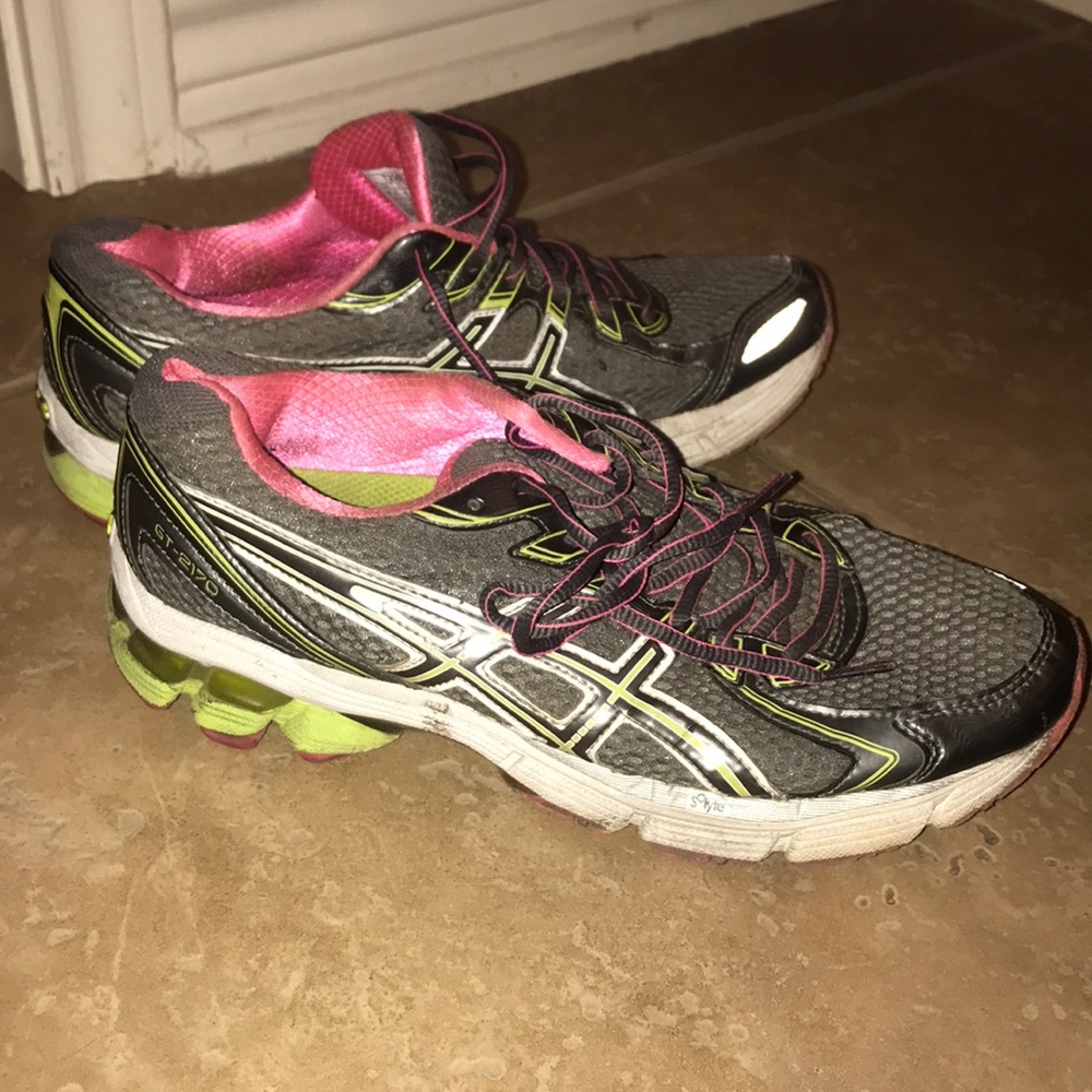 Asics Gel footbed tennis shoes